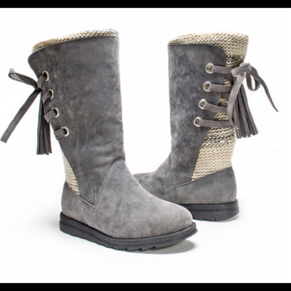 Muk Luk boots, size 9